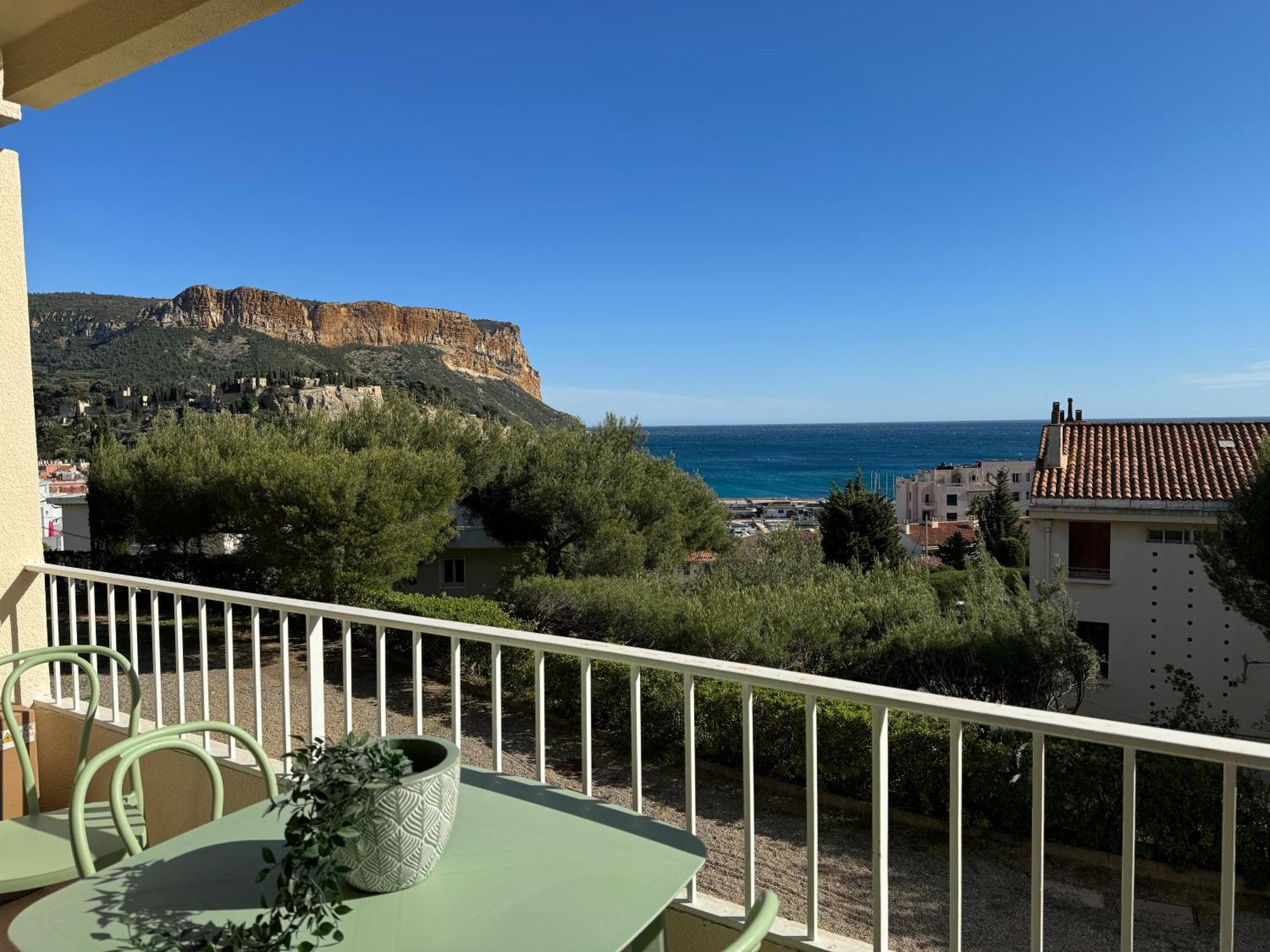 Le Balcon De La Rade Apartment Каси Екстериор снимка